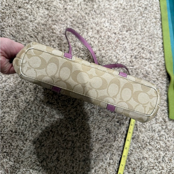 Coach purse - Picture 5 of 7